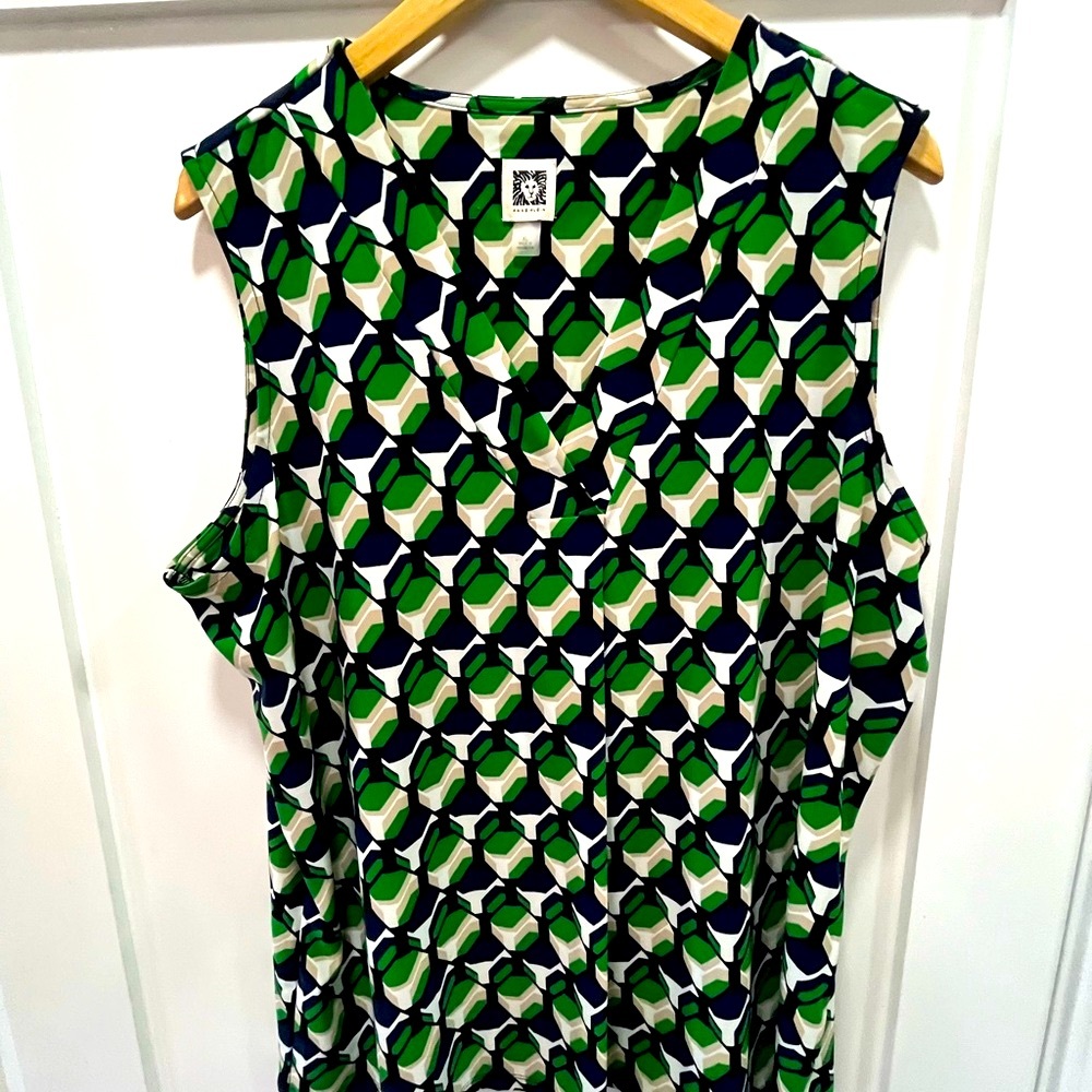 Anne Klein Hexagon Pattern Top - image 4